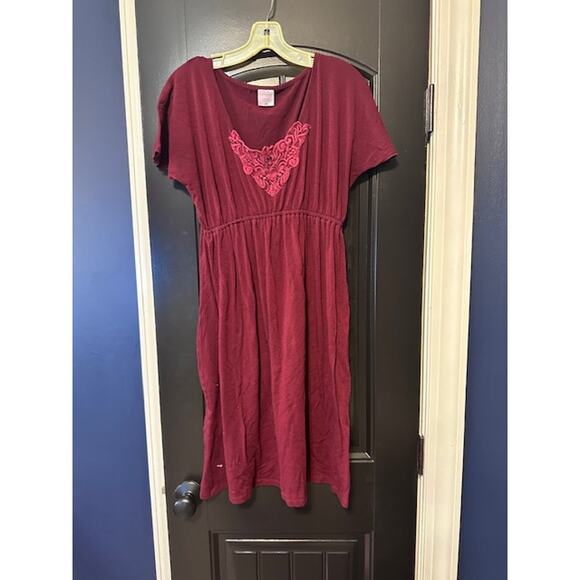 Motherhood Maternity Dress Size Large Burgundy Short Sleeve - Picture 2 of 2